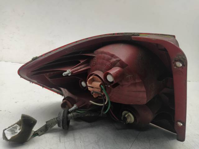 Lanterna traseira direita 924021C000 HYUNDAI