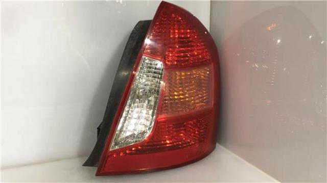 Lanterna traseira direita 924021E088 HYUNDAI