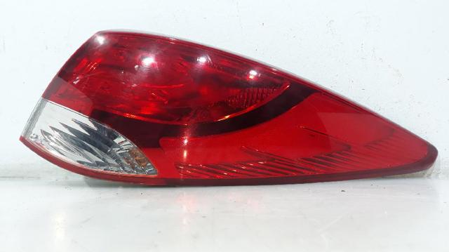 Lanterna traseira esquerda externa 924022Y0 HYUNDAI