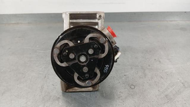 Compressor de aparelho de ar condicionado 926001571R RENAULT