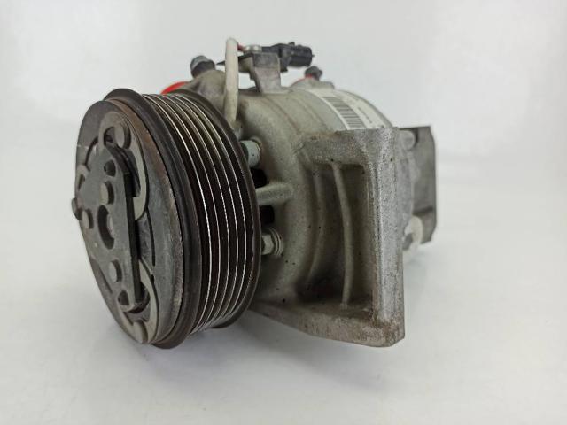 Compressor de aparelho de ar condicionado 926001571R RENAULT