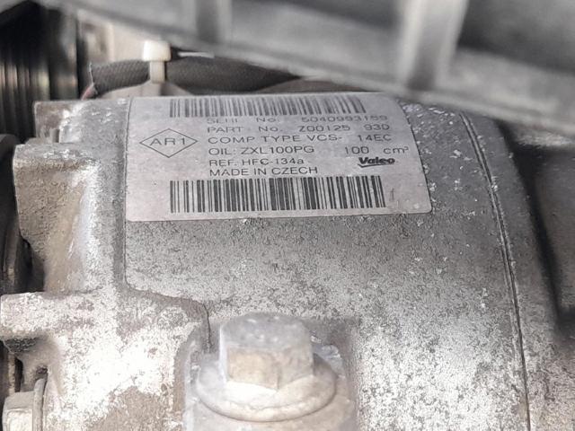 Compressor de aparelho de ar condicionado 926002352R RENAULT