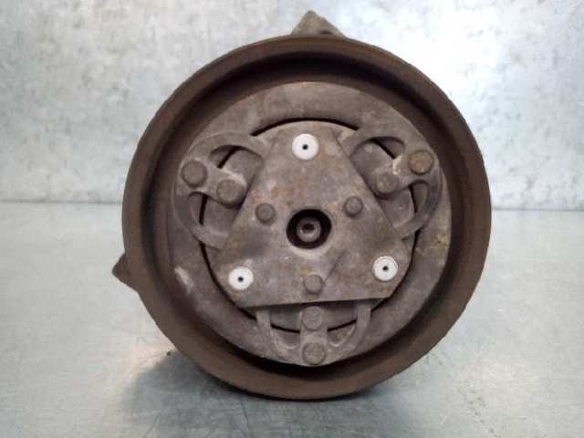 Compressor de aparelho de ar condicionado 926002J206 NISSAN
