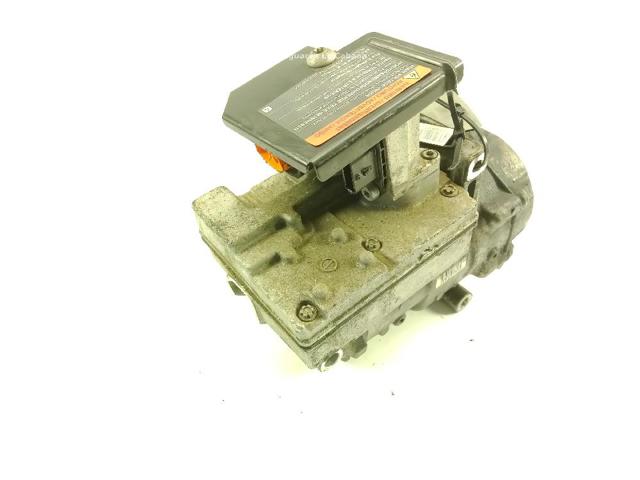 Compressor de aparelho de ar condicionado 926003NF0A NISSAN