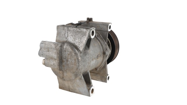 Compressor de aparelho de ar condicionado 92600KH70A NISSAN