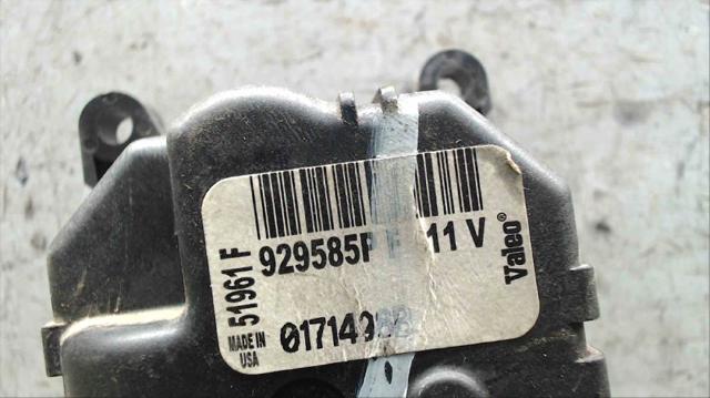 929585P Chrysler
