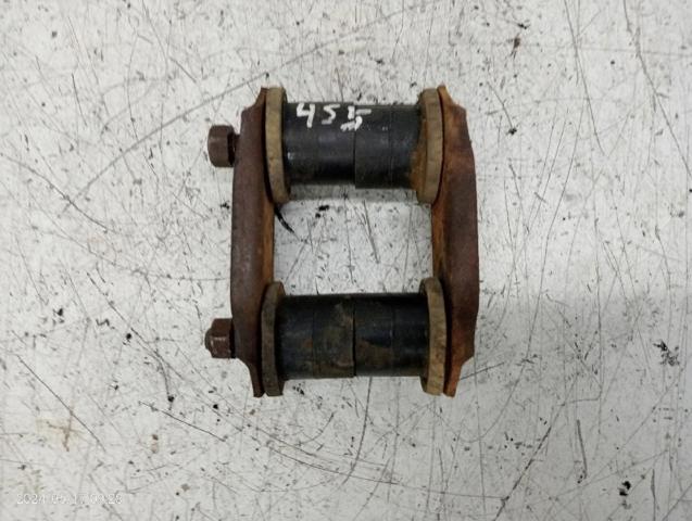 Bloco silencioso (bucha) da suspensão de lâminas dianteira 930513002 SUZUKI