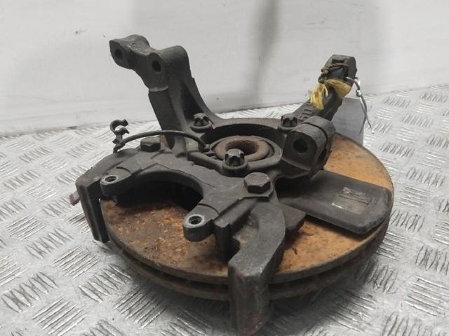 Cubo dianteiro 93178651 OPEL