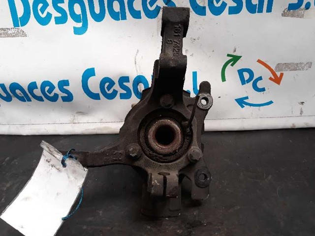 Cubo dianteiro 93178652 OPEL