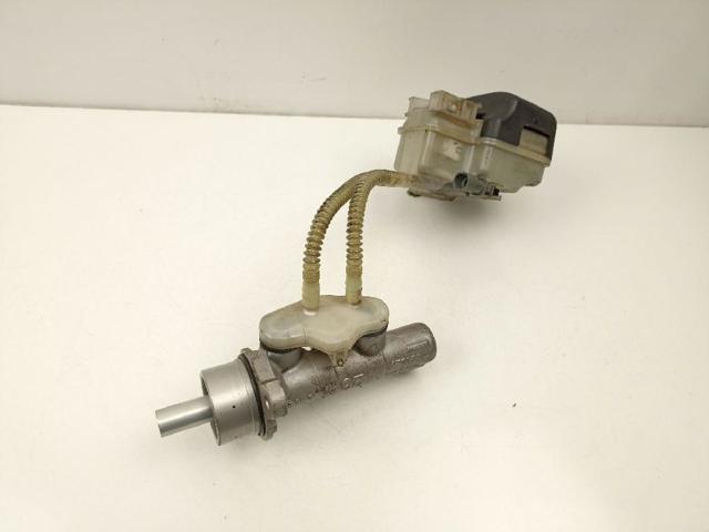 Cilindro mestre do freio 93183406 OPEL