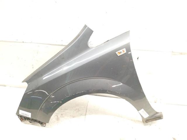 Pára-lama dianteiro esquerdo 93184411 OPEL