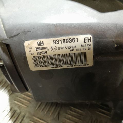 Luz esquerda 93189361 OPEL