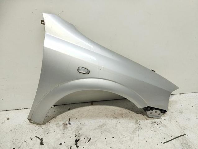 Pára-lama dianteiro direito 93190358 OPEL