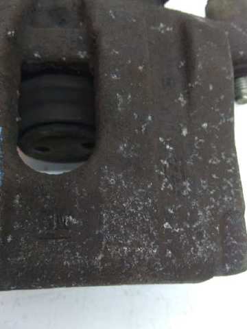 Suporte do freio traseiro esquerdo 93190673 OPEL
