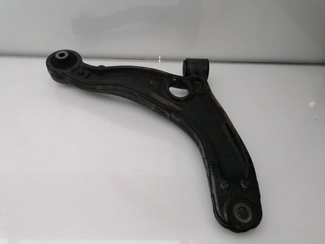 Braço oscilante inferior esquerdo de suspensão dianteira 93197214 OPEL