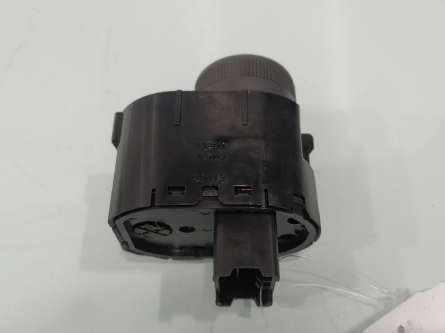 932603E100 Hyundai/Kia