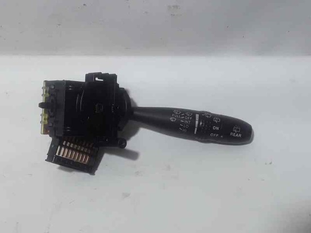 Comutador direito instalado na coluna da direção 934201C131 HYUNDAI