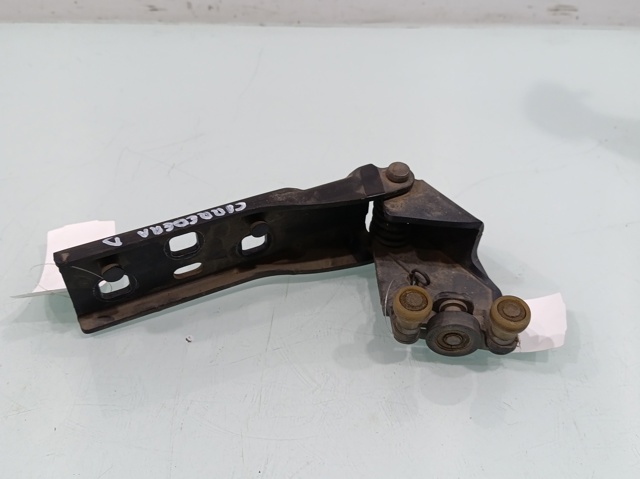 Rolo direito central da porta lateral (deslizante) 93451715 OPEL