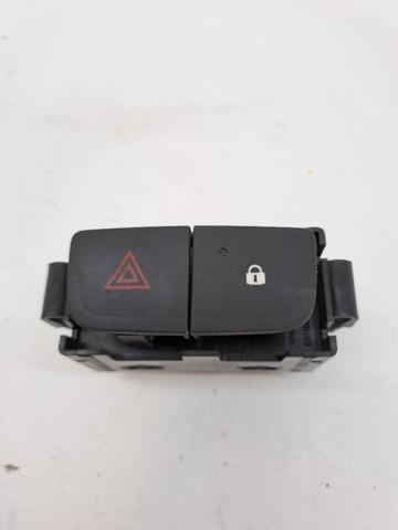 Botão de ativação do sinal de emergência 93452316 OPEL