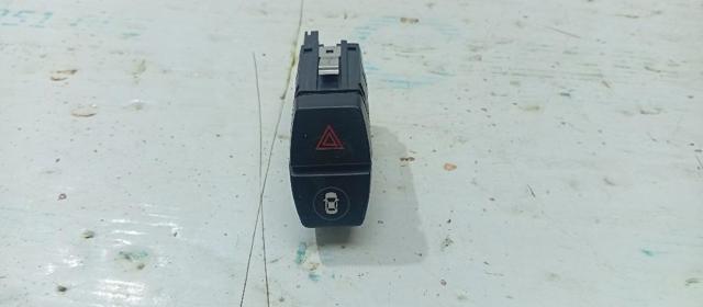 Botão de ativação do sinal de emergência 9354186 BMW