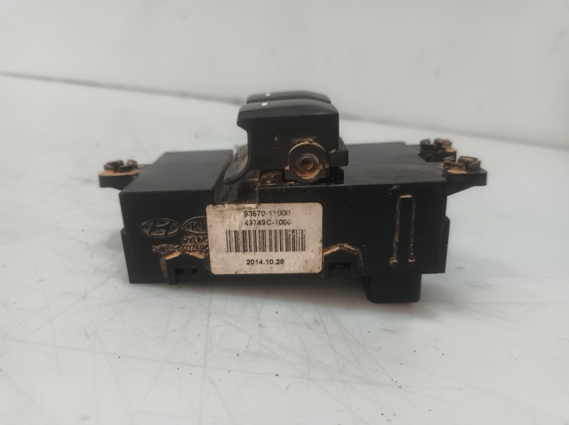 935701Y000 Hyundai/Kia