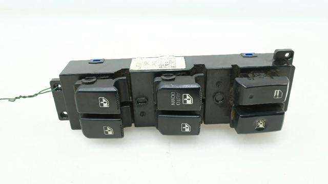 935702B000S4 Hyundai/Kia