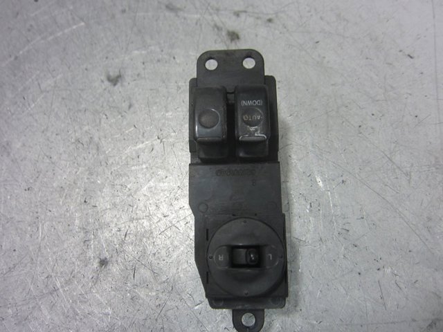 935704A000 Hyundai/Kia