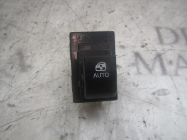 Botão dianteiro direito de ativação de motor de acionamento de vidro 935751H100EQ HYUNDAI