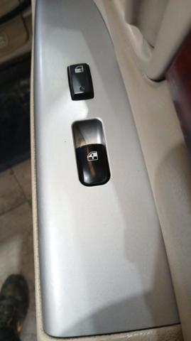 935752B000S4 Hyundai/Kia