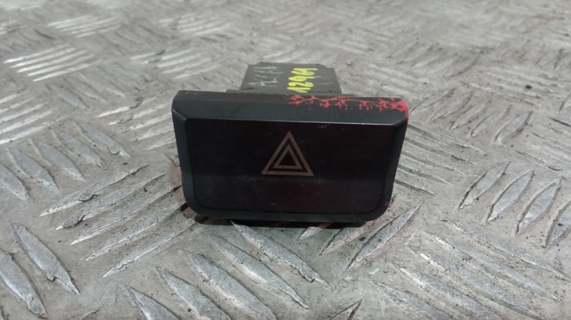 Botão de ativação do sinal de emergência 9379025000 HYUNDAI