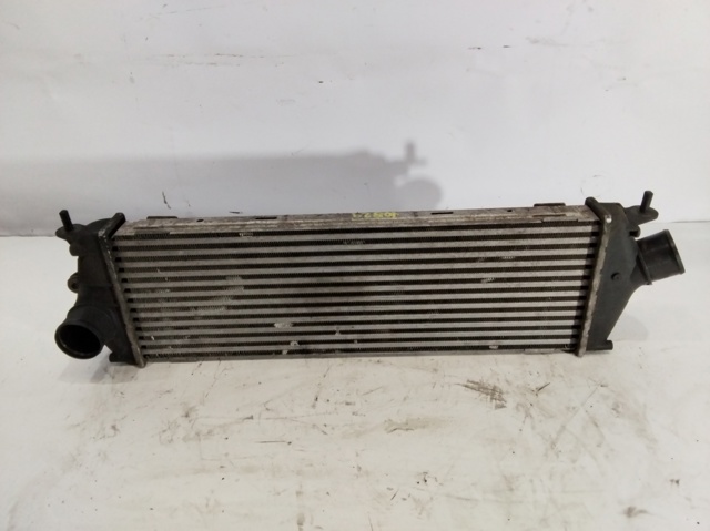 Radiador de intercooler 93854162 OPEL