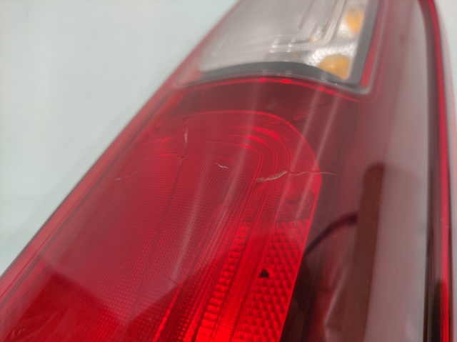 Lanterna traseira direita superior 93867969 OPEL