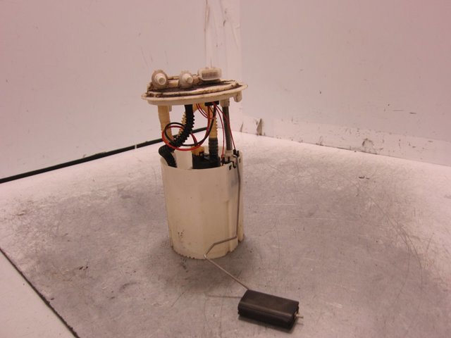 Módulo de bomba de combustível com sensor do nível de combustível 93868446 RENAULT