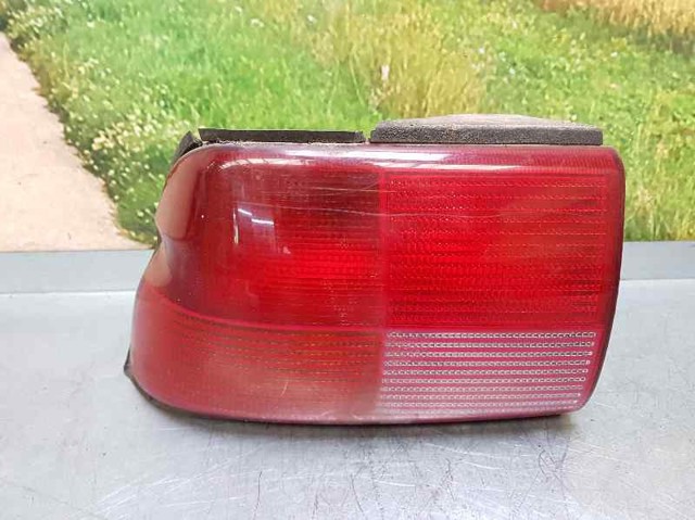 Lanterna traseira esquerda 93AG13A603BB FORD