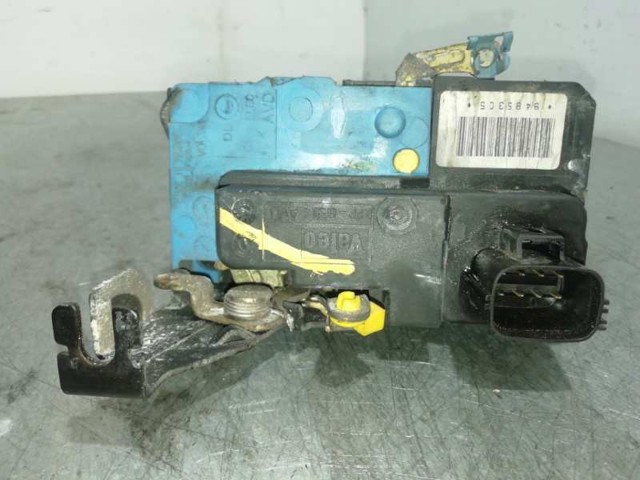 Fecho da porta dianteira direita 9485305 VOLVO