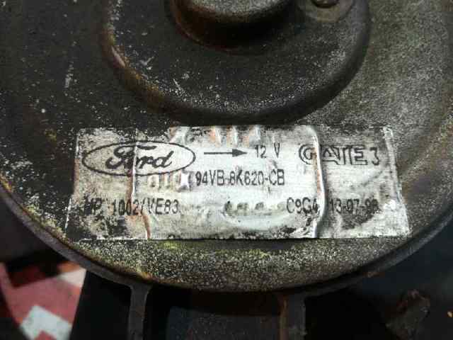 Difusor do radiador de aparelho de ar condicionado, montado com roda de aletas e o motor 94VB8K620CB FORD
