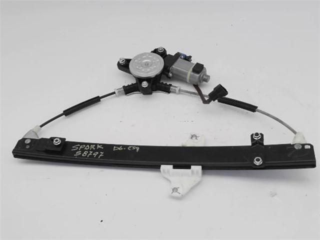 Mecanismo de acionamento de vidro da porta dianteira esquerda Chevrolet Spark (Matiz)  M300 ao melhor preço