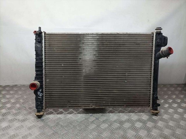 Radiador de esfriamento de motor 95227749 GM