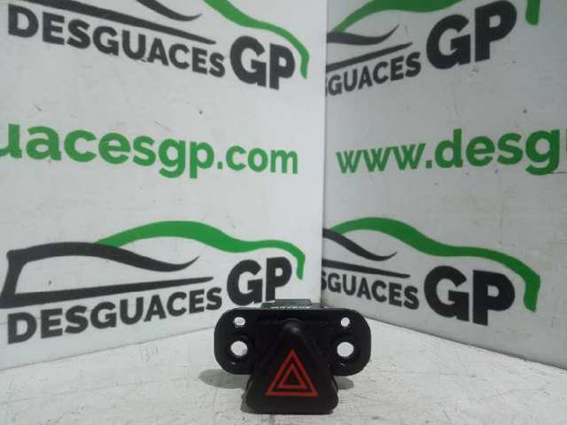 Botão de ativação do sinal de emergência 95282258 GM