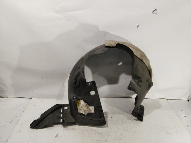 Guarda-barras direito do pára-lama dianteiro para Opel Mokka J13