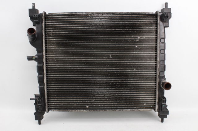 Radiador de esfriamento de motor 95423942 GM