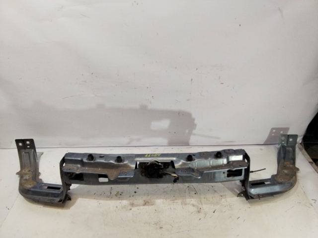 Suporte superior do radiador (painel de montagem de fixação das luzes) 95509375 OPEL