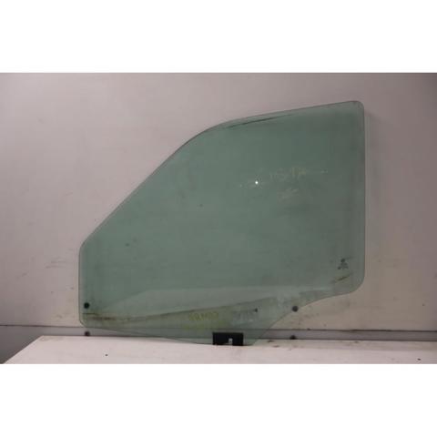 Vidro da porta dianteira esquerda 95513111 OPEL