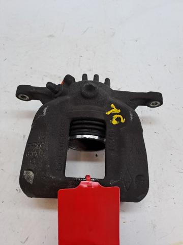 Suporte do freio dianteiro direito 95517363 OPEL