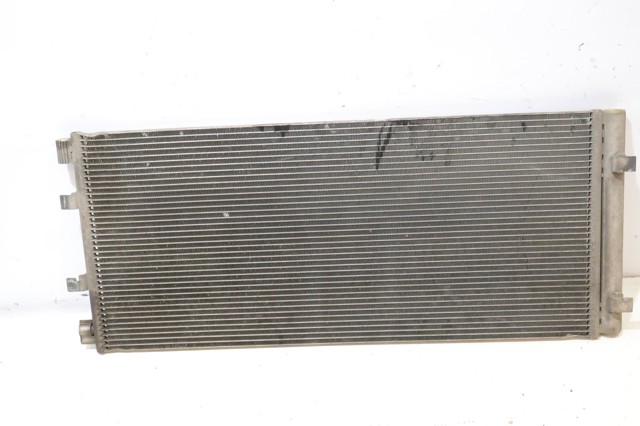 Radiador de aparelho de ar condicionado 95522991 OPEL