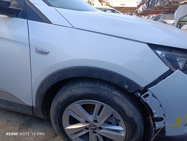 Pára-lama dianteiro direito 95525664 OPEL