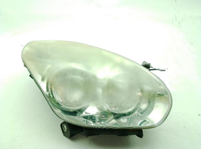 Consola (adaptador) de fixação da luz dianteira esquerda 95526867 OPEL