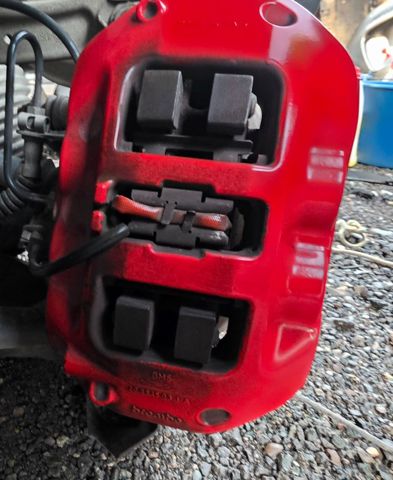 Suporte do freio traseiro direito 95535242232 PORSCHE