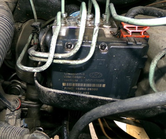 Unidade hidráulico de controlo ABS 9566026500 HYUNDAI