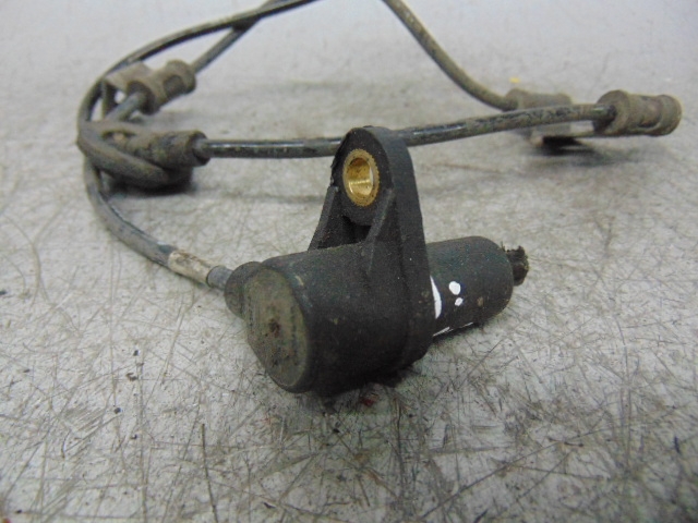 Sensor ABS traseiro esquerdo 9568017000 HYUNDAI
